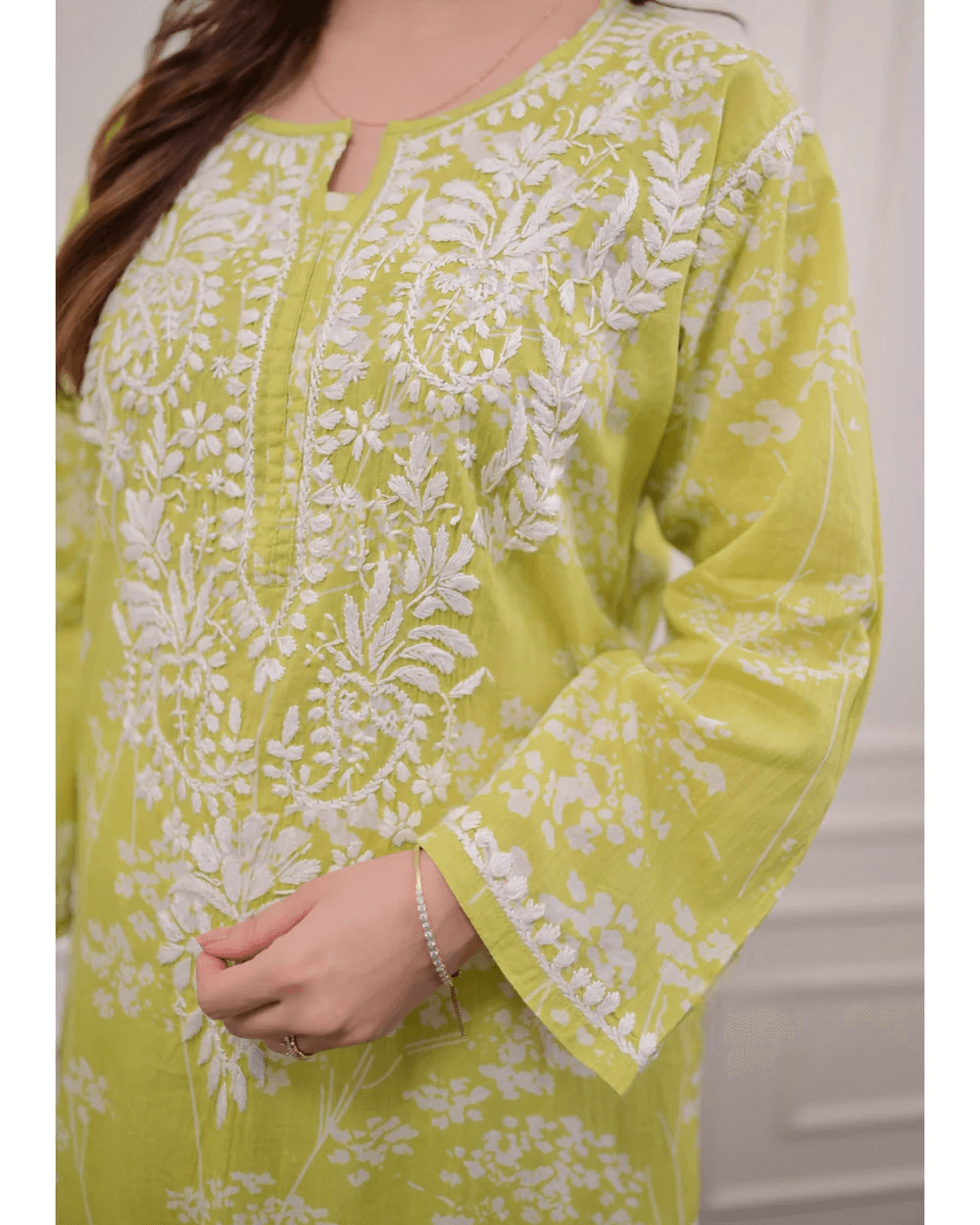 Beautiful pure mul cotton chikankari kurti-pant set - Eraya