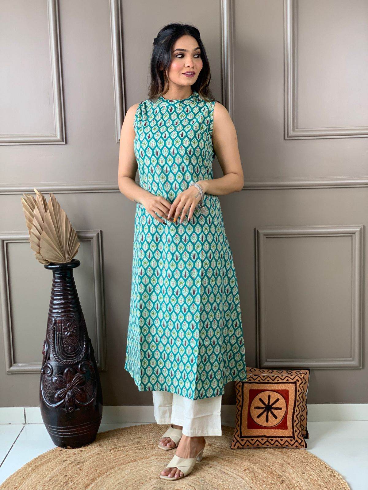 Cotton sleeveless kurtis best sale