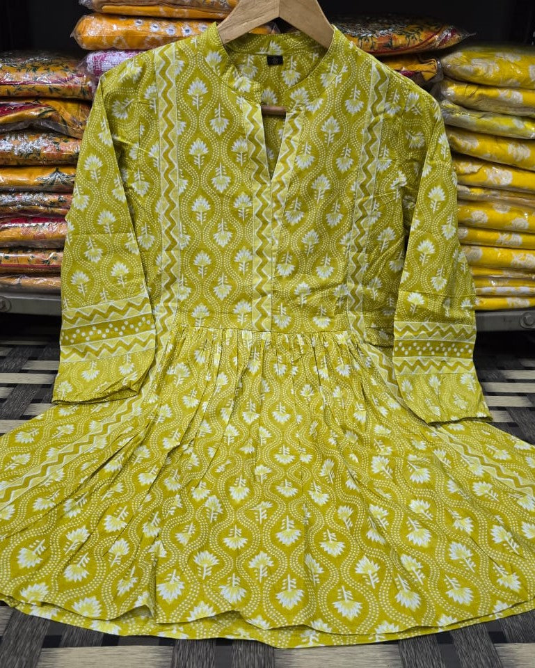 Beautiful proshin print cotton short kurti anarkali pattern
