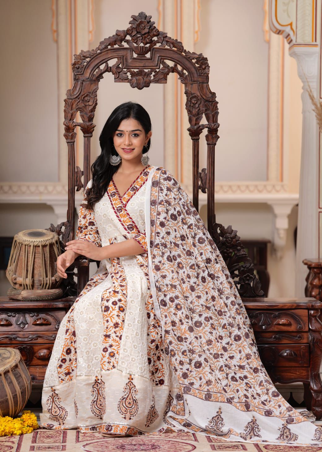 Beautiful angarkha pattern heavy chikankari work cotton kurti set with print!