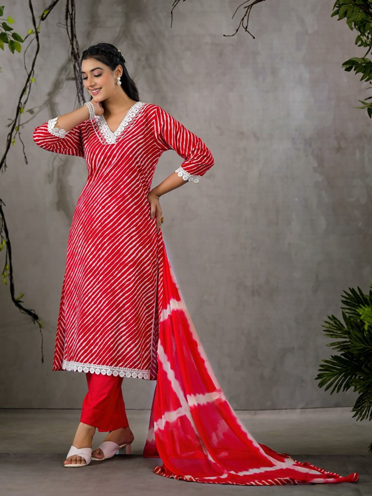 Beautiful lehriya print lace decorated three piece kurta set