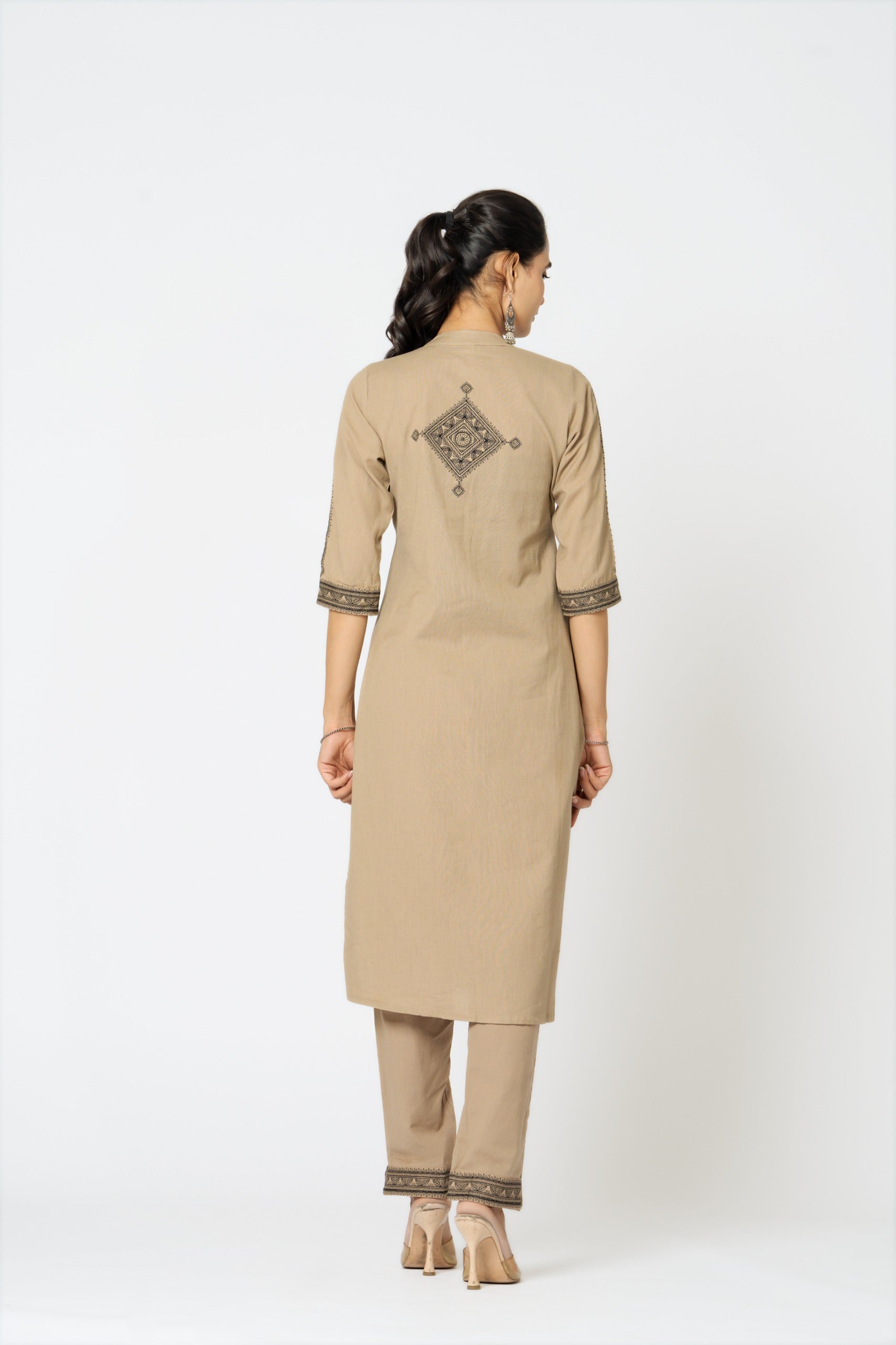 The house of khakhi: Heavy cotton front/back embroidered, pintex work kurta-pant set