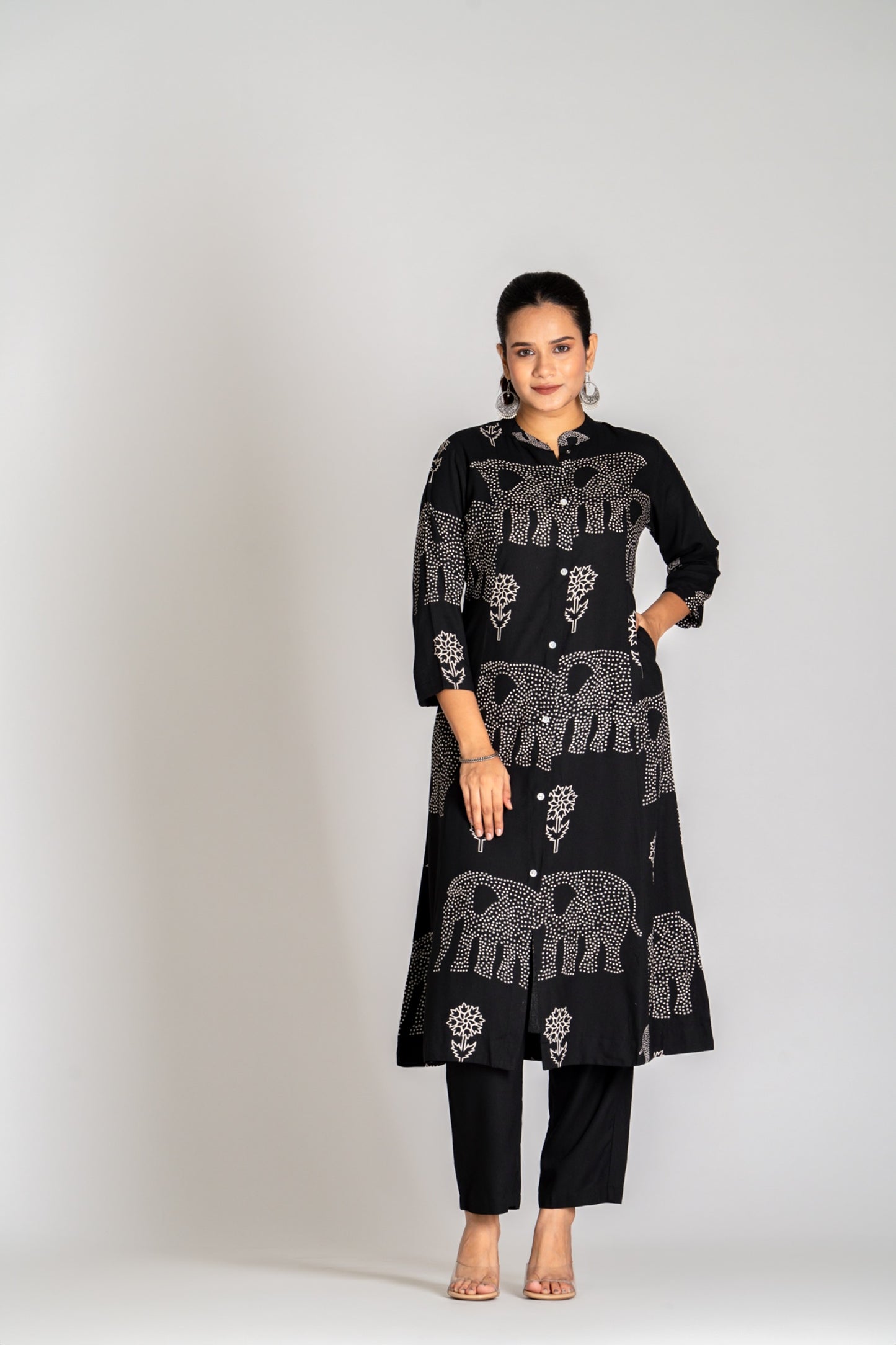 Artistic imprints of elephanta:A premium crafted kurti-pant set