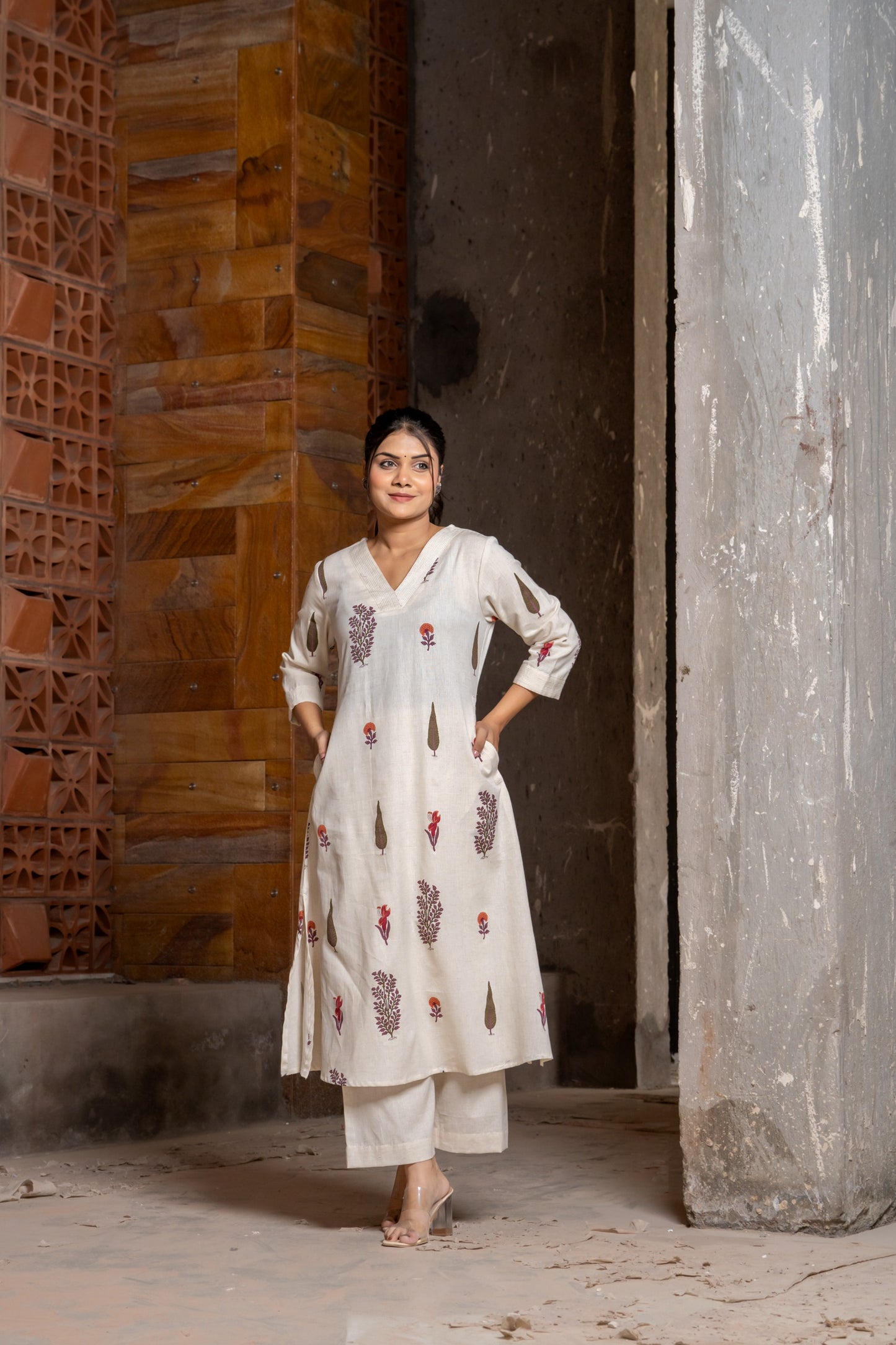 The soberness of khaadi: Pure cotton kurti and plazo set