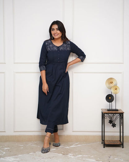 Authentic monochrome kurta set