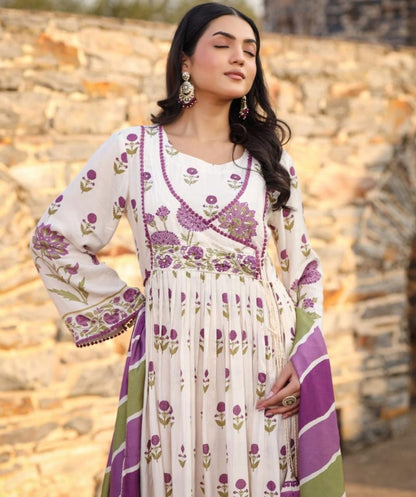 Embroidery yoke aliya cut style with beautiful print and naira cut kurta set