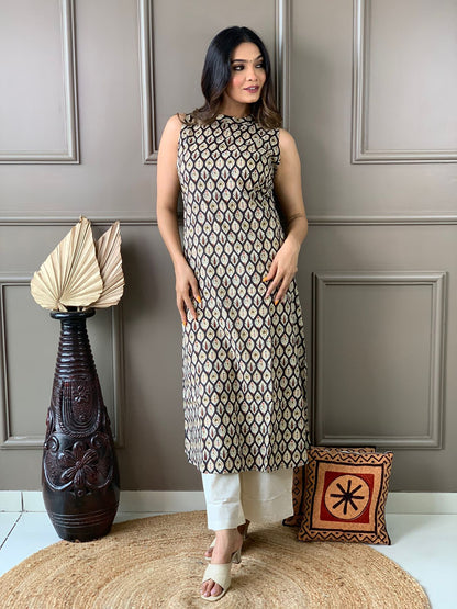 Pure cotton sleeveless kurti-plazo set