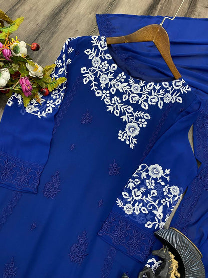 Beautiful embroidery work kurta set